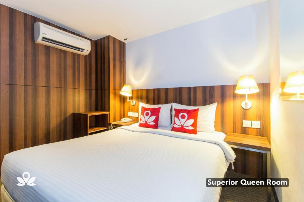 Двухместный (Улучшенный номер без окон с кроватью размера «queen-size»), ZEN Rooms Sakura Boutique Hotel