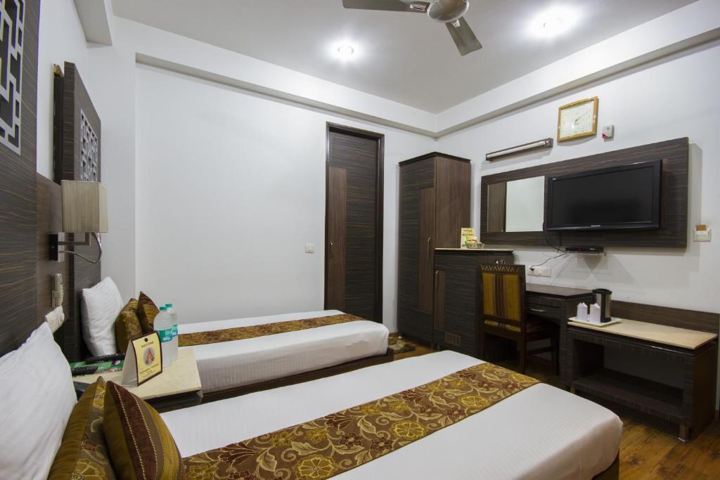 Двухместный (Двухместный номер с 1 кроватью или 2 отдельными кроватями), FabHotel Sunstar Karol Bagh