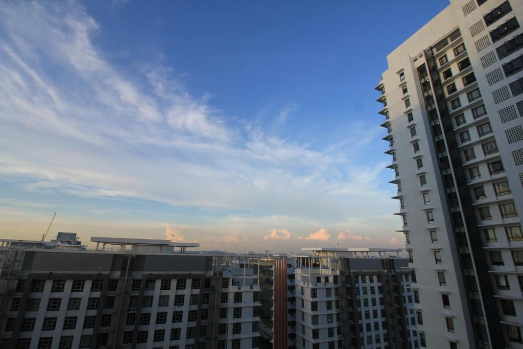 Abz Apartment @ Solstice