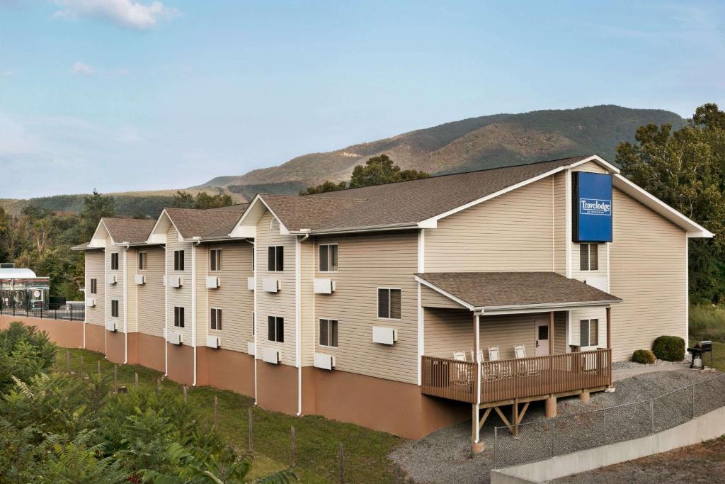 Travelodge by Wyndham Low Moor Near Covington image