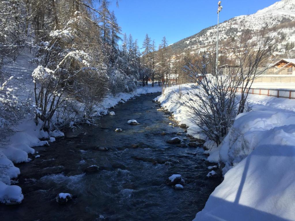 Serre Chevalier -Cosy Apartment "Le Coolidge" for 7 down the slopes with stunning view photo 2