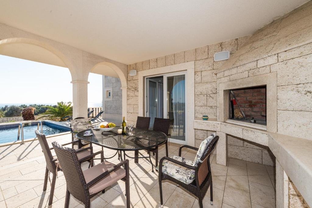 Villa Stani, luxury villa with a pool photo 3