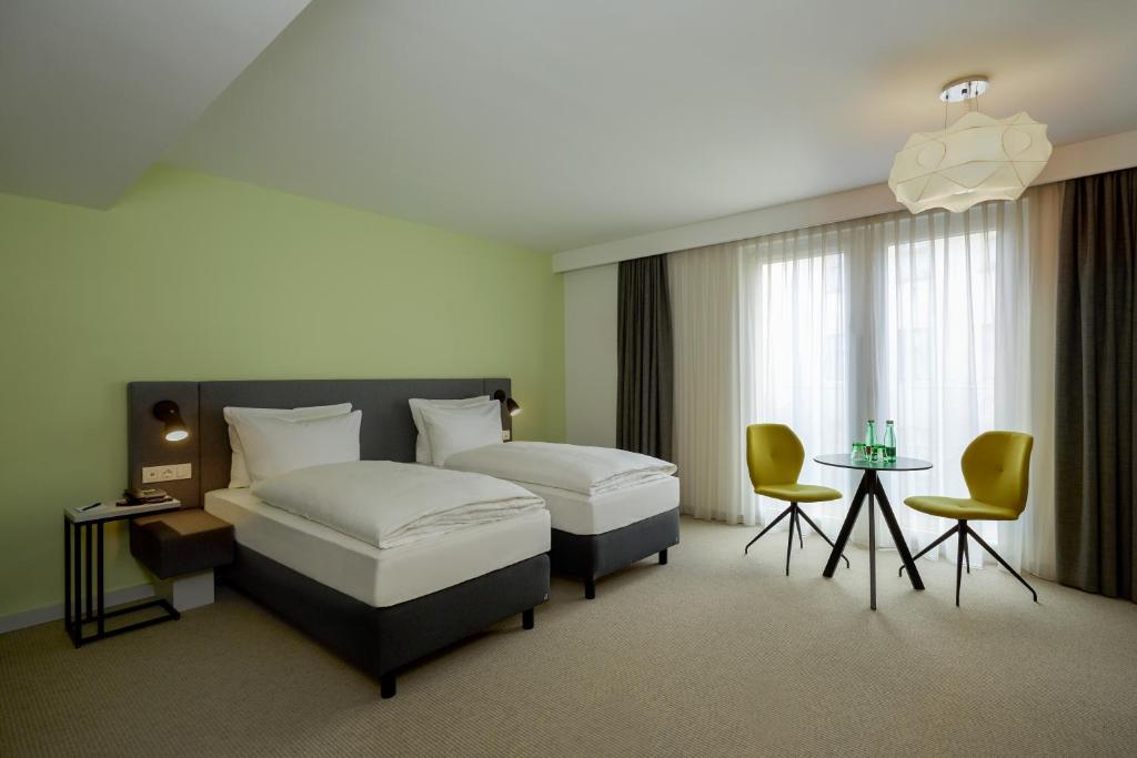Двухместный (Двухместный номер Делюкс с 1 кроватью), H+ Hotel Wien