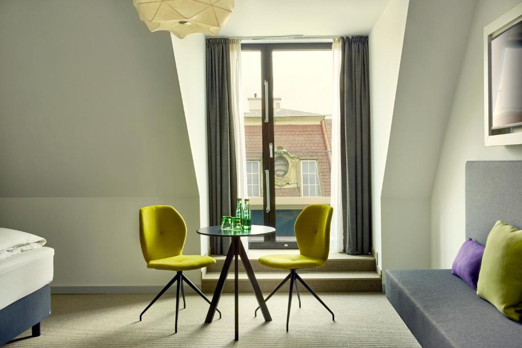 Студио (Номер-студио), H+ Hotel Wien