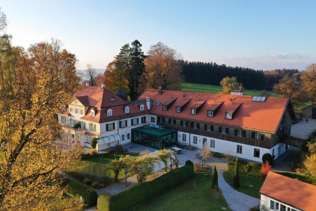 Biohotel Schlossgut Oberambach photo 1