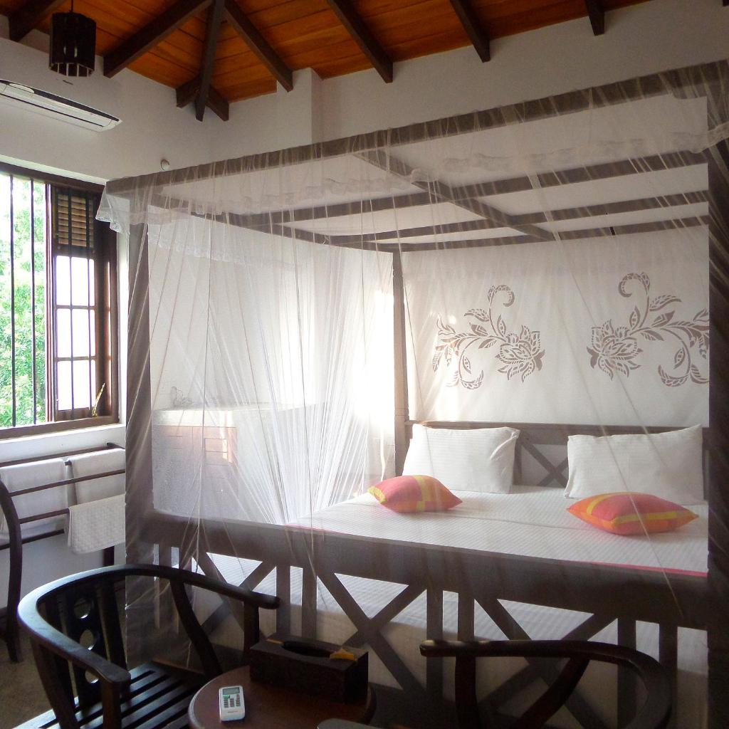 Lagoon Boutique Hotel photo 2
