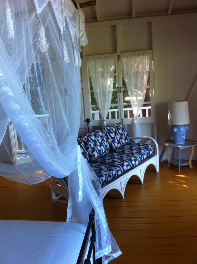 Treehouse Cottage photo 1