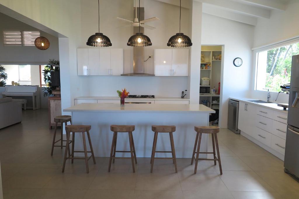 Ocean Point Villa photo 3