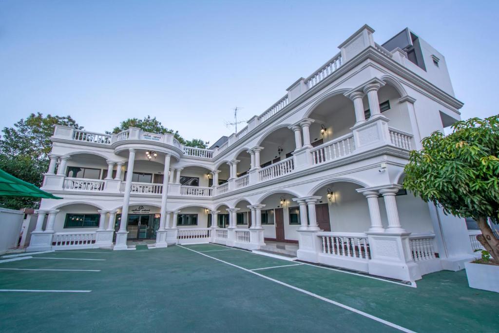 Happiness Guesthouse photo 1