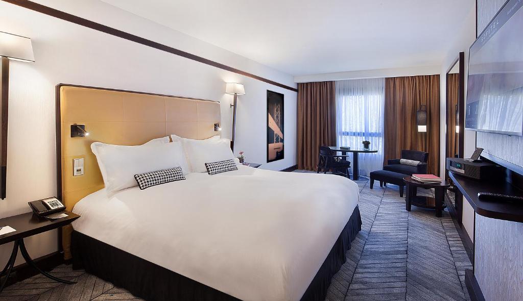 Двухместный (Двухместный номер Делюкс с 1 кроватью размера «king-size»), Sofitel Lisbon Liberdade