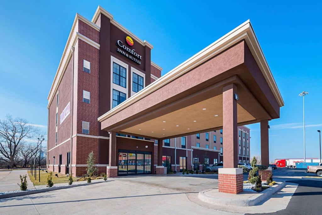 Comfort Inn & Suites Oklahoma City near Bricktown image