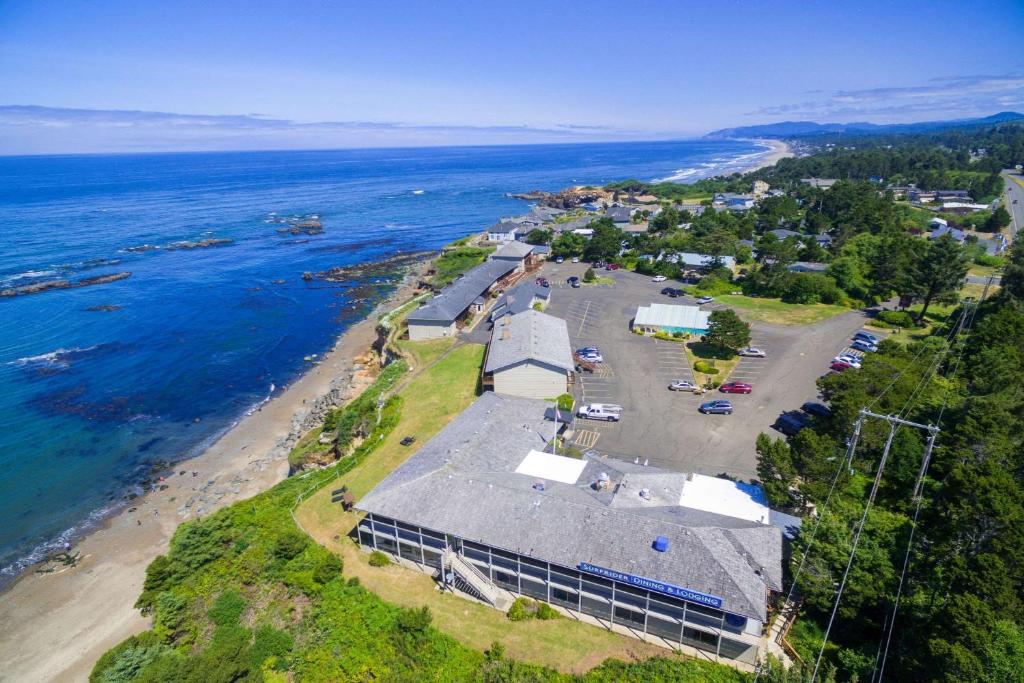 Clarion Inn Surfrider Resort image