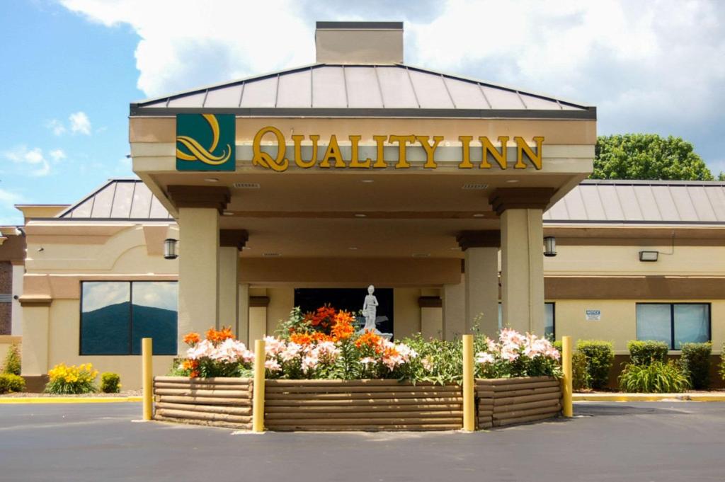 Quality Inn Mill Hall - Lamar image