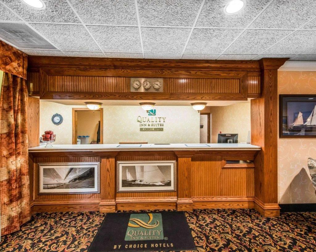 Quality Inn & Suites Conference Center Across from Casino photo 1