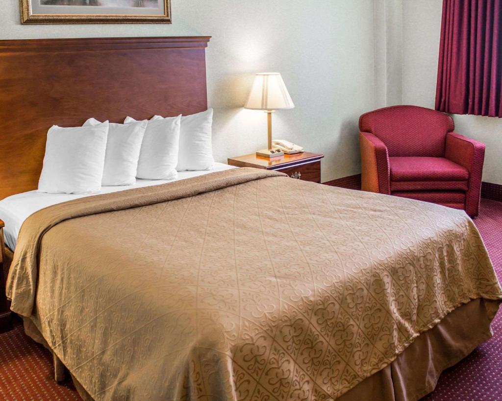 Quality Inn & Conference Center Franklin photo 1