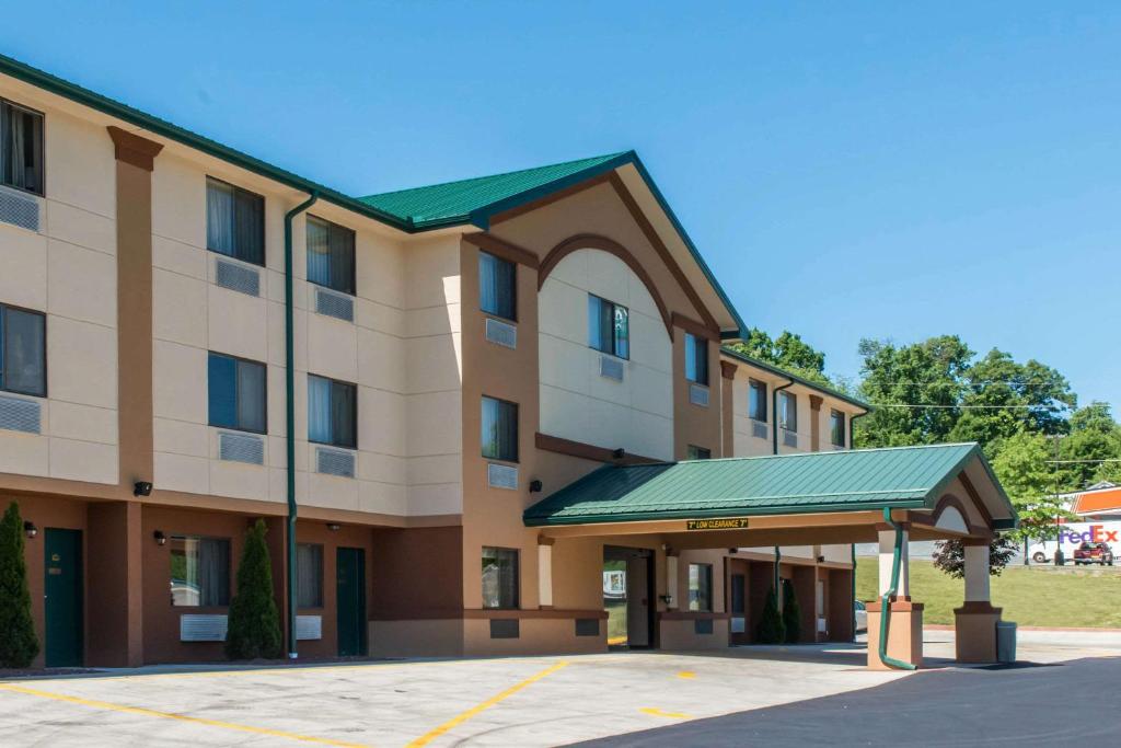 Quality Inn image