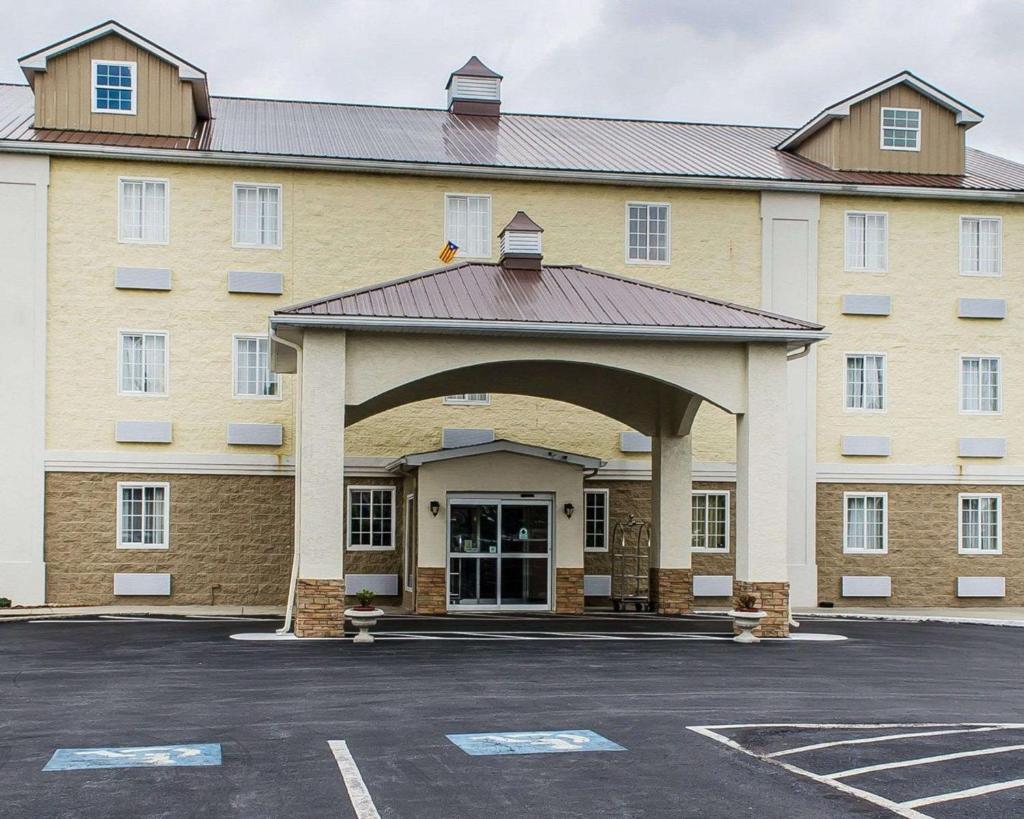 SureStay Plus by Best Western Jonestown Lebanon Valley image