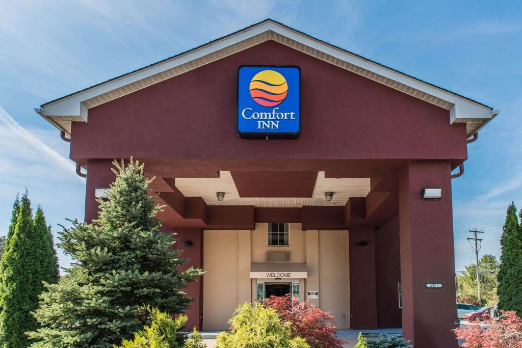 Comfort Inn Belle Vernon image