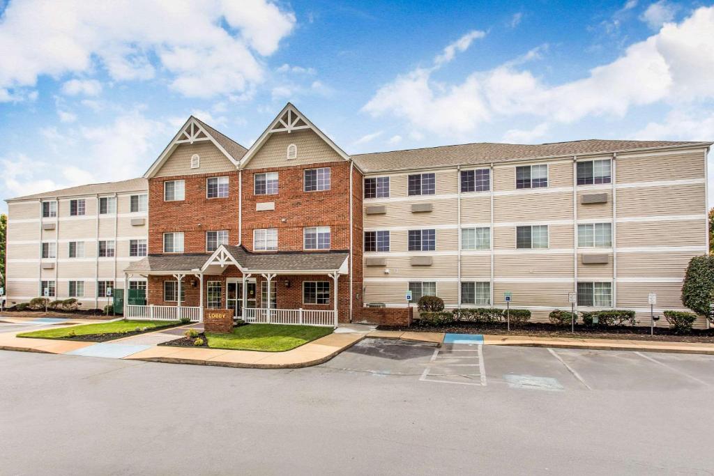 MainStay Suites Greenville Airport photo 2