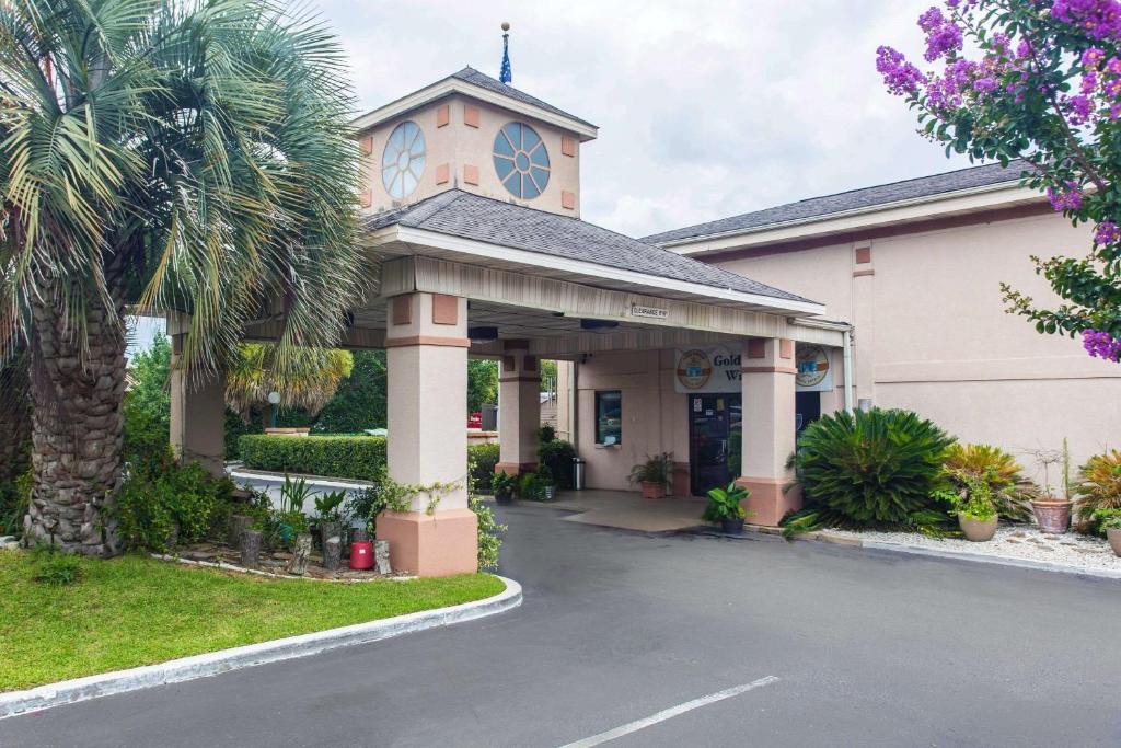 Quality Inn Goose Creek - Charleston photo 1