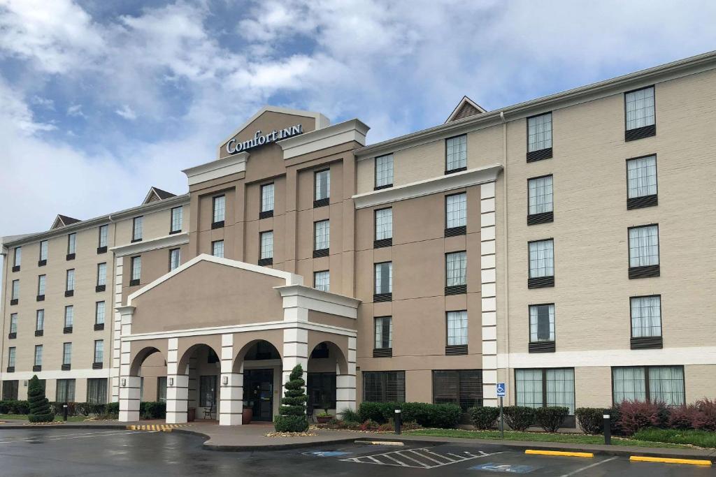 Comfort Inn Oak Ridge - Knoxville image