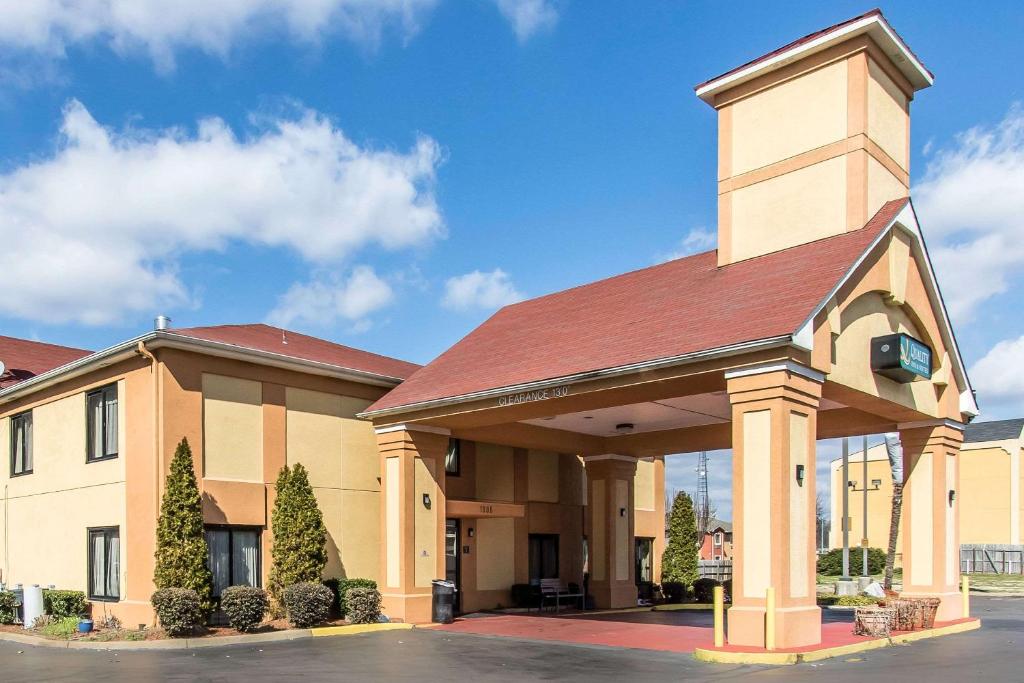 Quality Inn & Suites Memphis East image