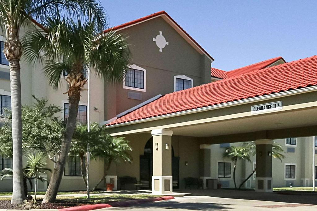 Quality Inn Kingsville Hwy 77 image