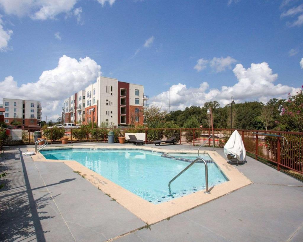 Knights Inn College Station image