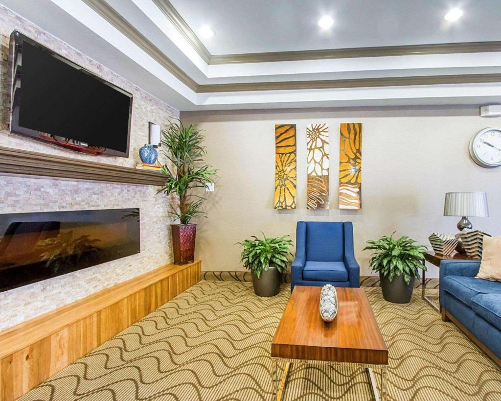 Comfort Suites Abilene photo 4