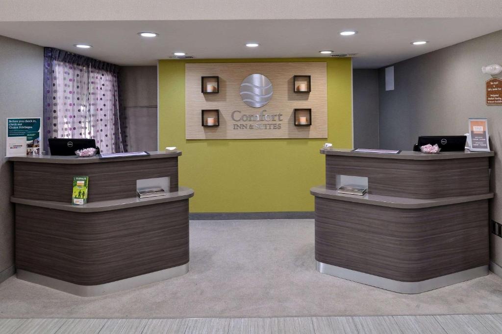 Comfort Inn & Suites Frisco photo 4