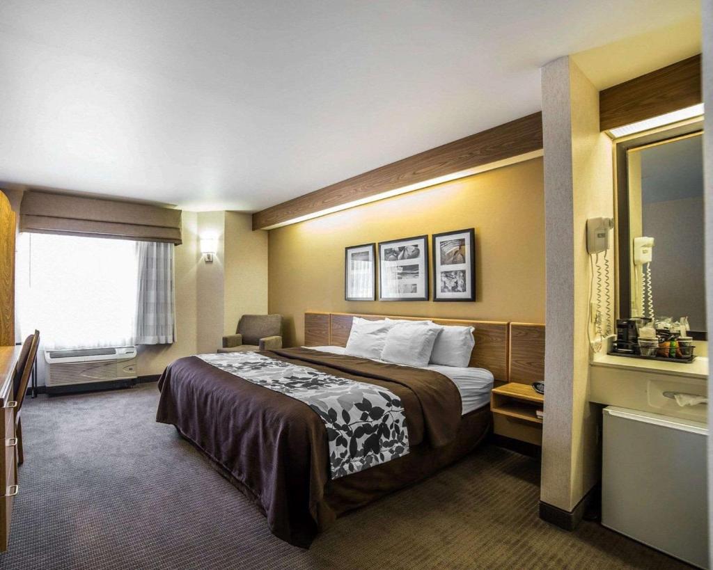 Quality Inn Moab Slickrock Area image