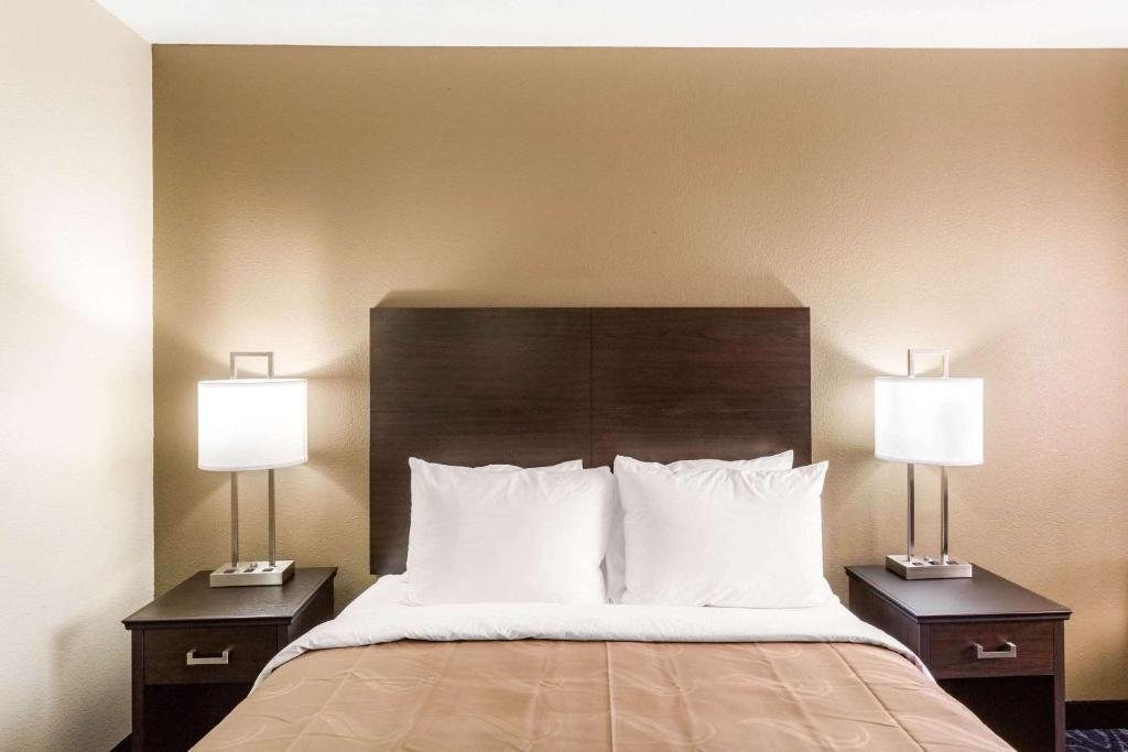 Двухместный (Номер с кроватью размера «queen-size»), Quality Inn