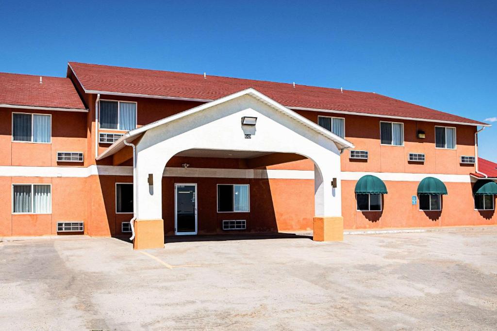Rodeway Inn & Suites image