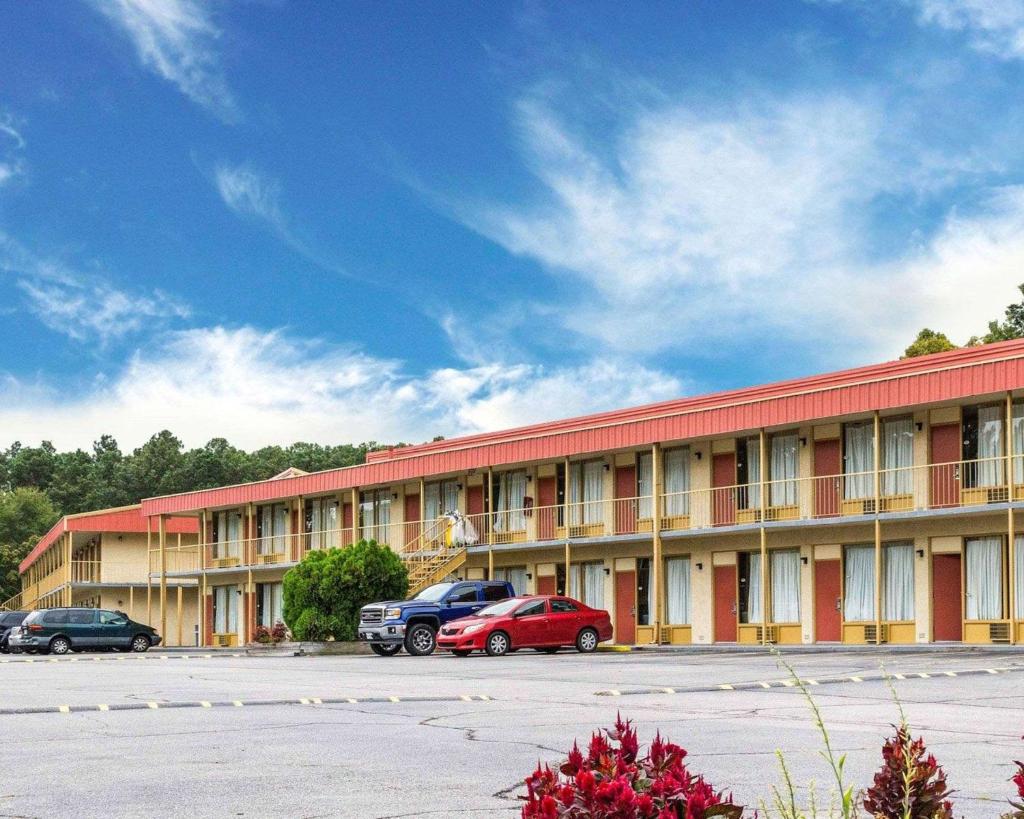 Econo Lodge Petersburg - Fort Lee photo 2