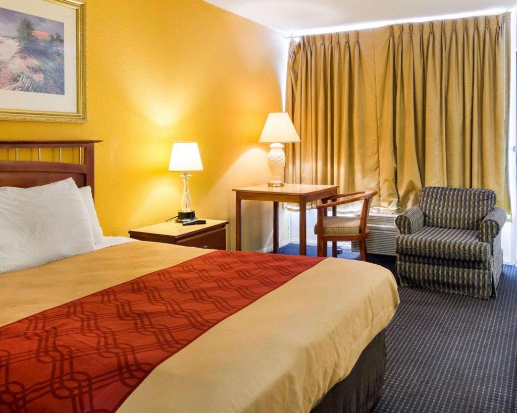 Econo Lodge Petersburg - Fort Lee photo 3