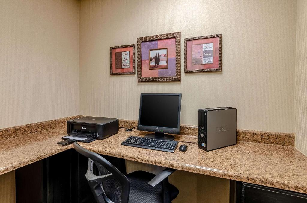 Quality Inn & Suites photo 4