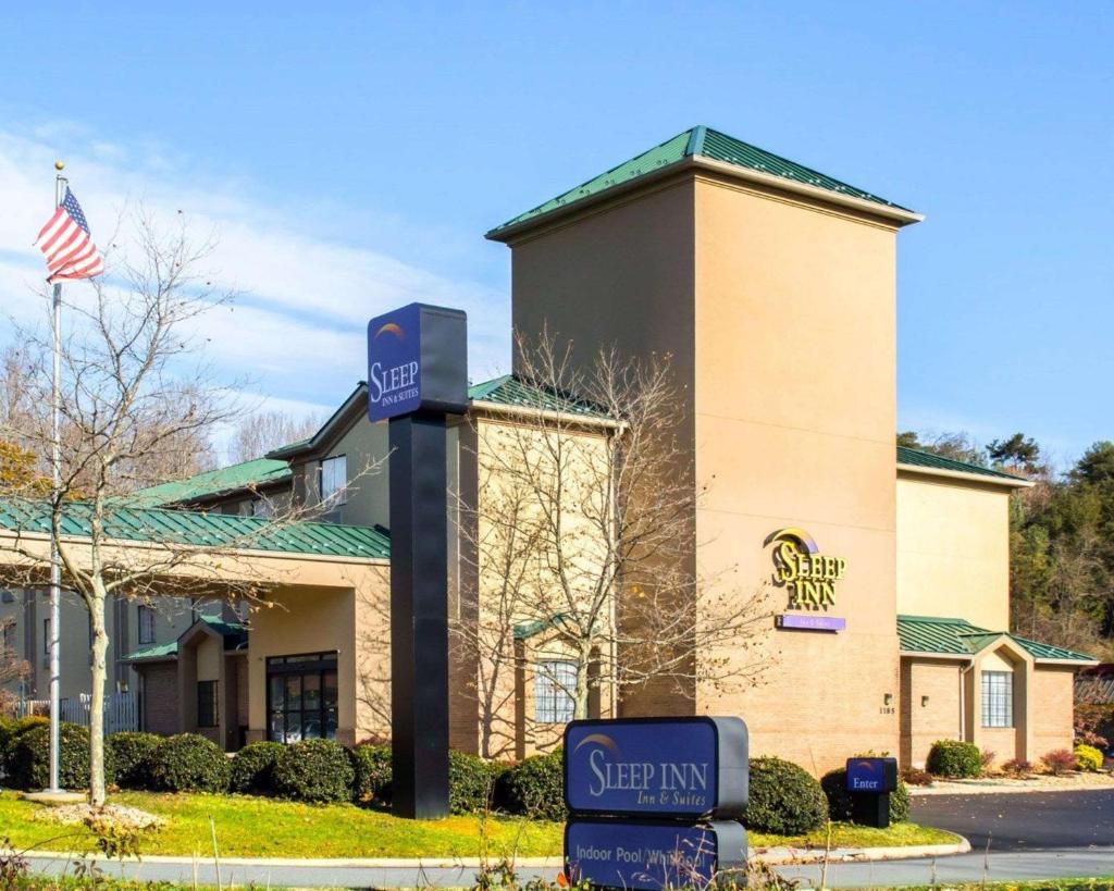 Sleep Inn & Suites Monticello image