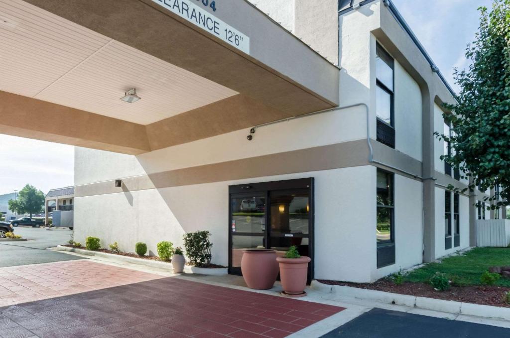 Quality Inn Lynchburg near University photo 4
