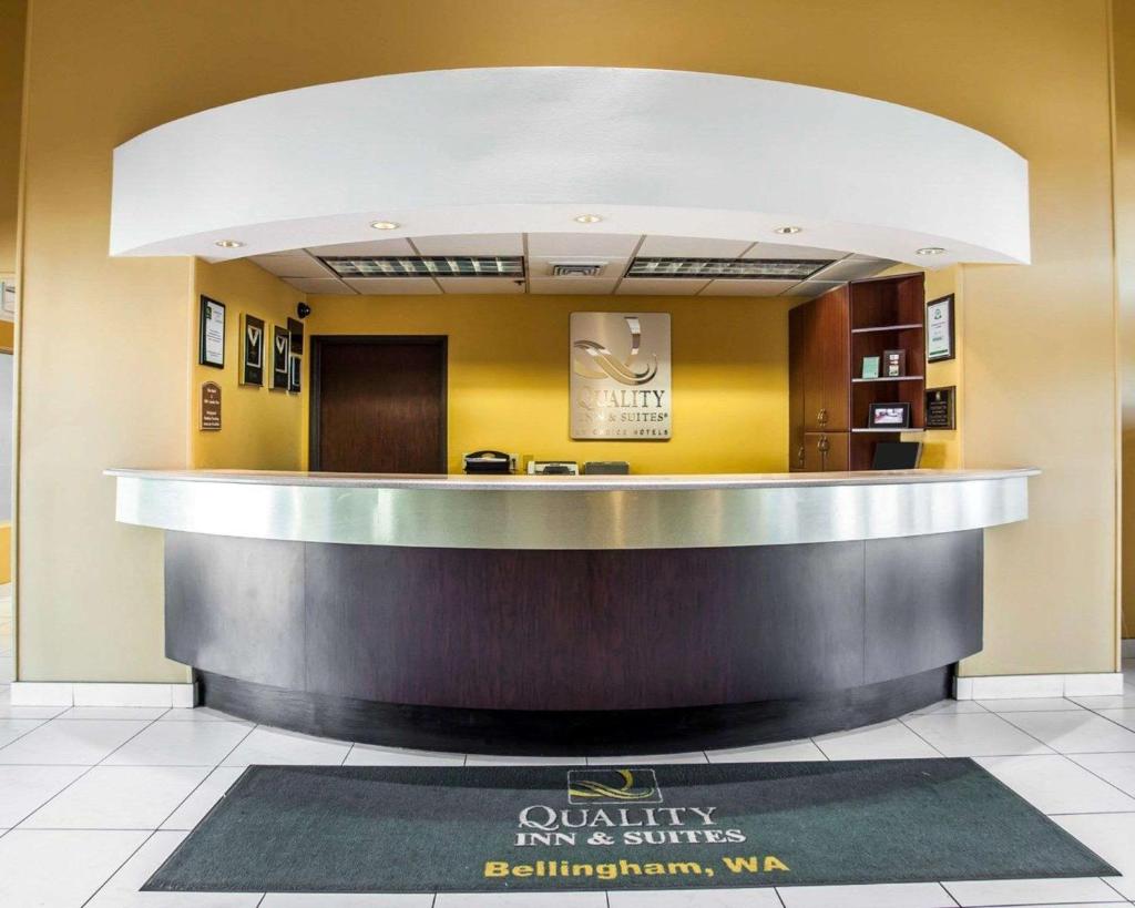 Quality Inn Grand Suites Bellingham photo 2