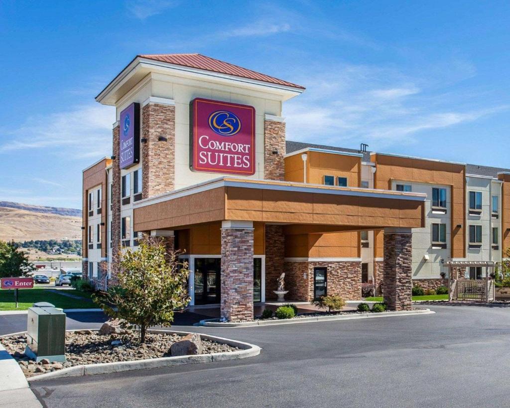 Comfort Suites Wenatchee Gateway photo 1