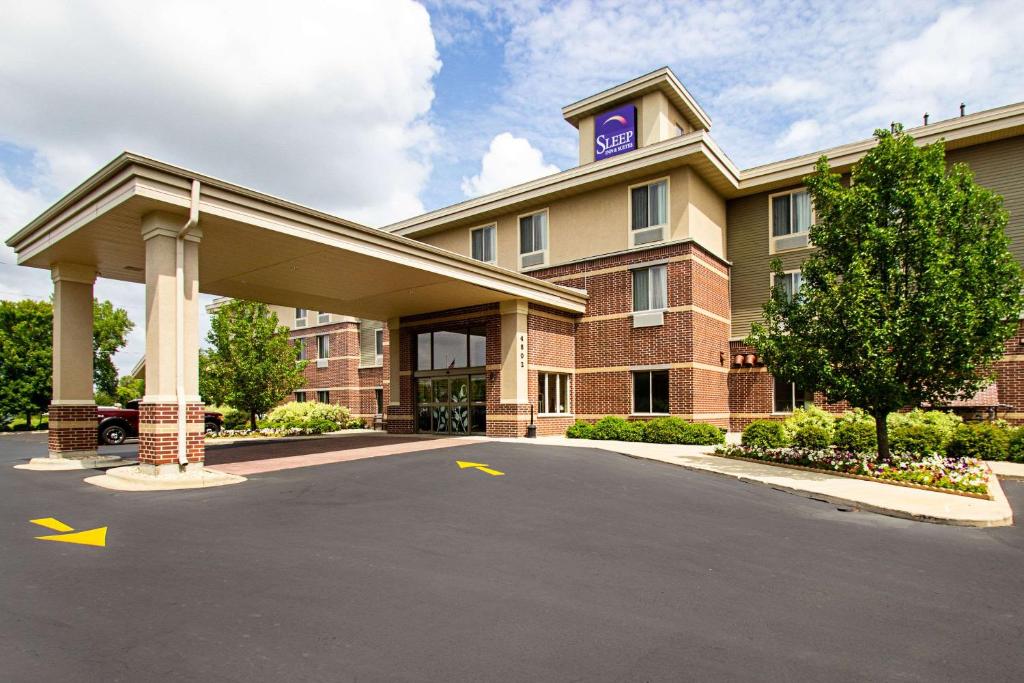 Sleep Inn And Suites Madison image