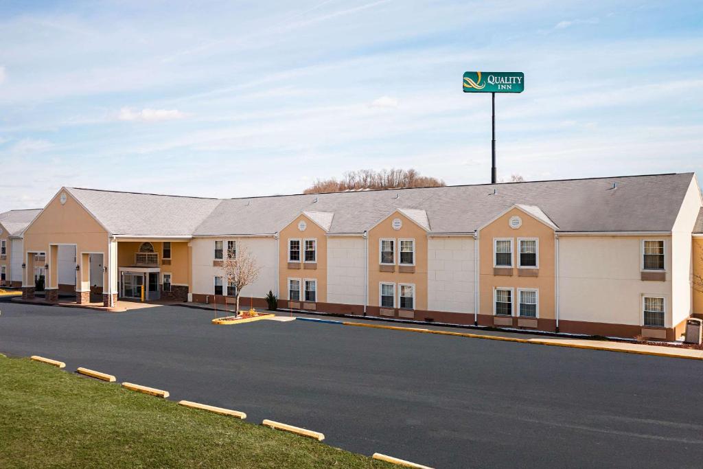 Quality Inn image