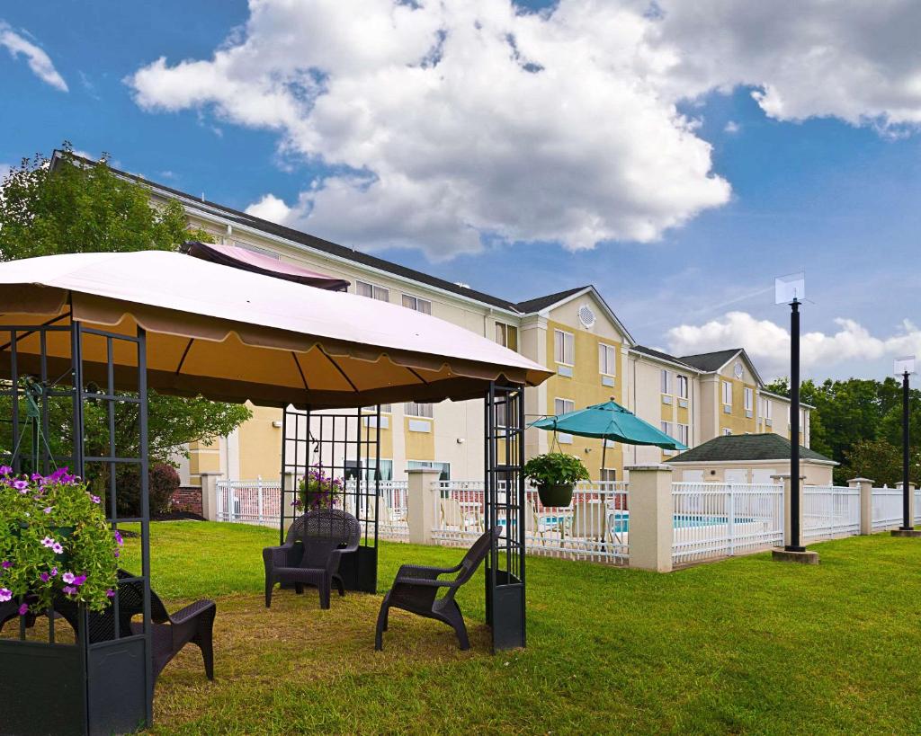 Quality Inn Spring Mills - Martinsburg North image