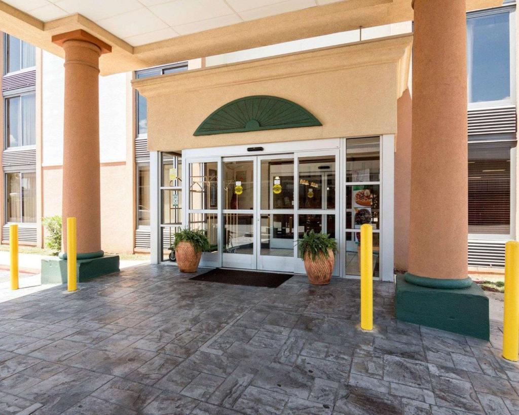 Quality Inn Shreveport photo 2
