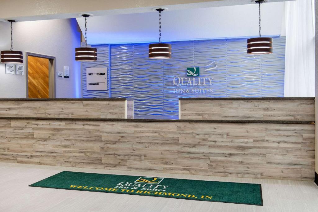 Quality Inn and Conference Center Richmond photo 2