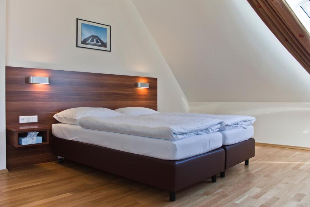 Апартаменты (Апартаменты с 2 спальнями), Sky Apartments Vienna