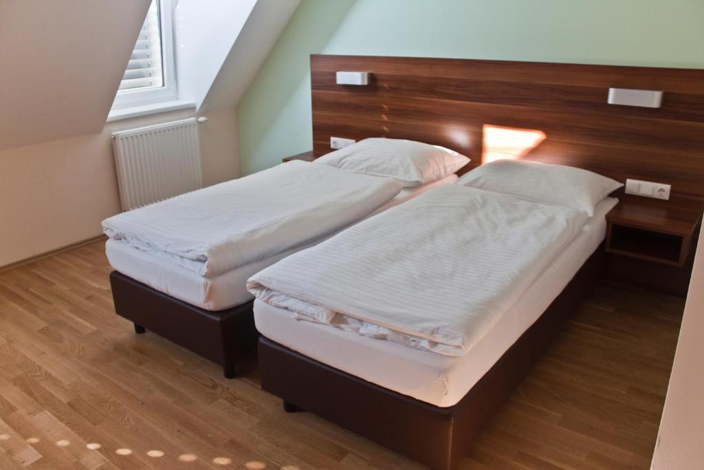 Апартаменты (Апартаменты с 2 спальнями), Sky Apartments Vienna
