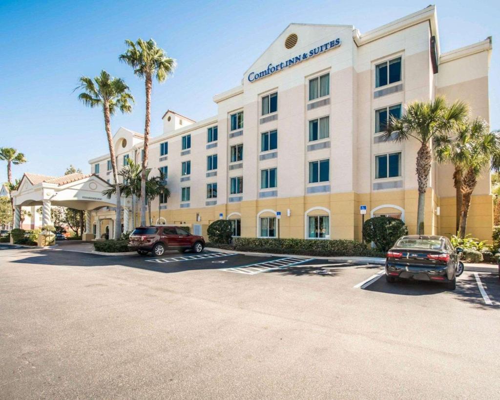 Comfort Inn & Suites Jupiter I-95 image