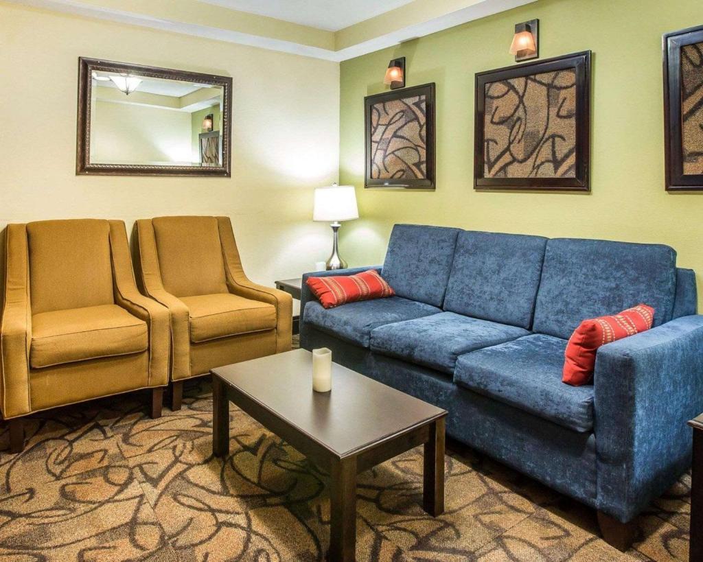 Quality Inn Darien-North Brunswick photo 2