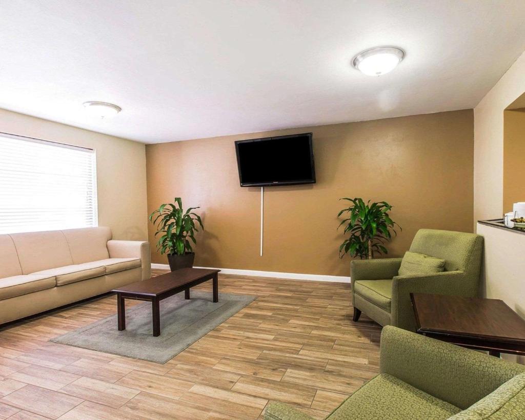 Quality Inn Kingsland photo 1